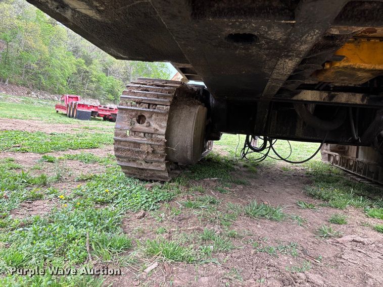 image for item EO4183 1990 Ingersoll Rand ECM690/YH100 drilling rig