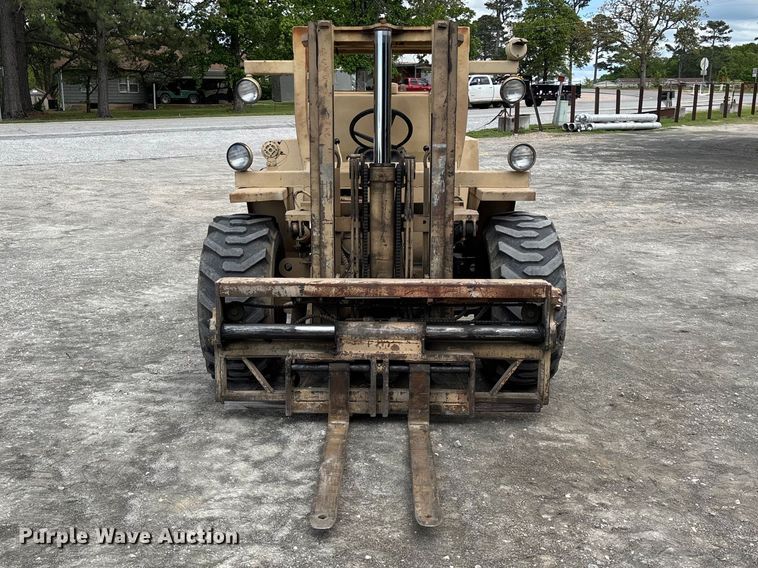 image for item EO4205 1981 Case M4K forklift
