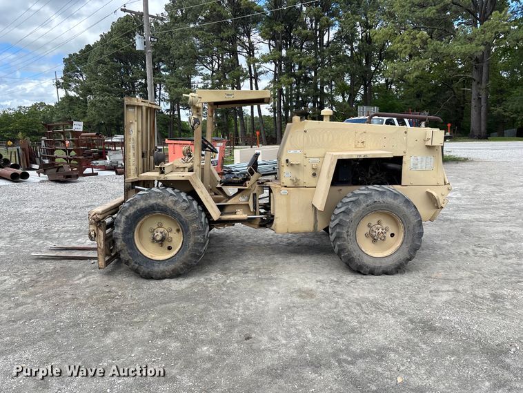image for item EO4205 1981 Case M4K forklift