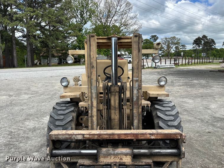 image for item EO4205 1981 Case M4K forklift