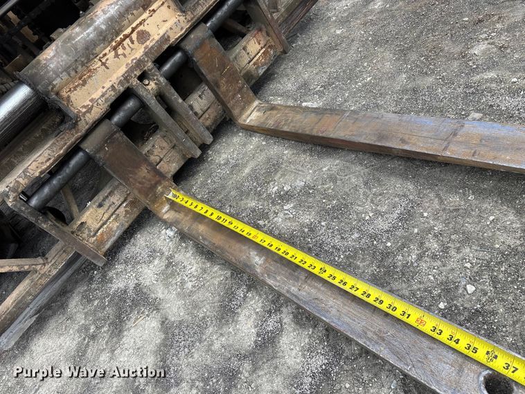 image for item EO4205 1981 Case M4K forklift
