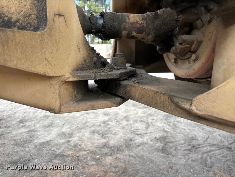 image for item EO4205 1981 Case M4K forklift