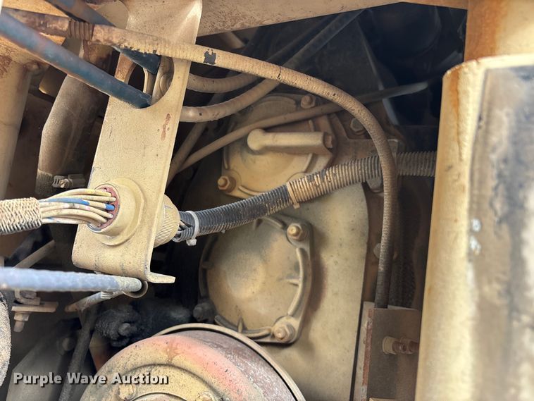 image for item EO4205 1981 Case M4K forklift