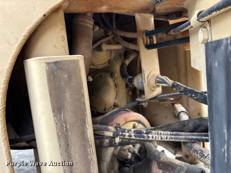 image for item EO4205 1981 Case M4K forklift