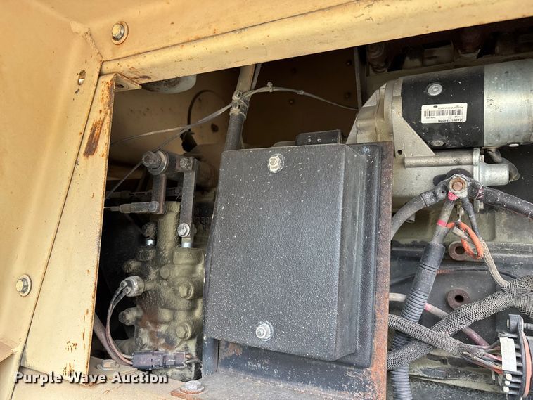 image for item EO4205 1981 Case M4K forklift