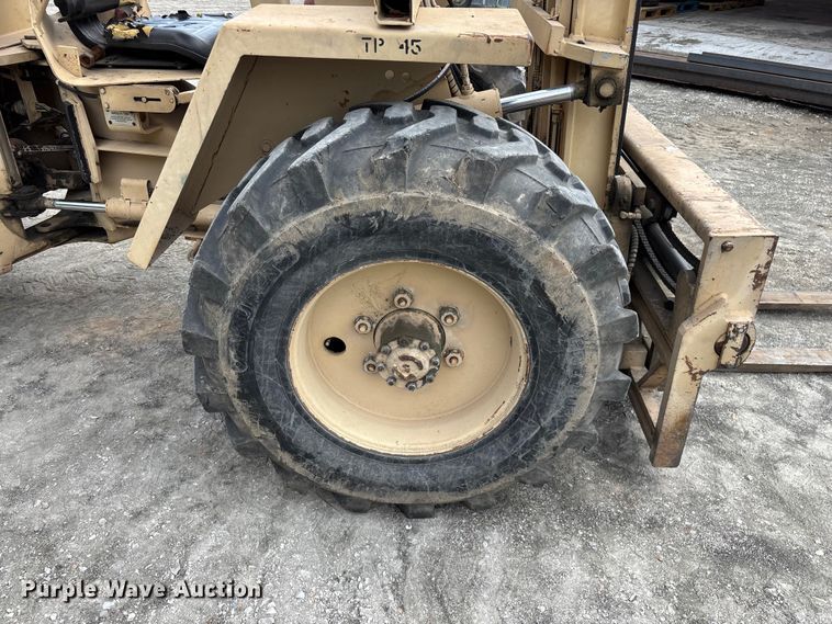 image for item EO4205 1981 Case M4K forklift