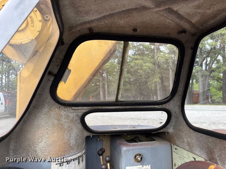 image for item EO4206 Drott 85RM2 crane