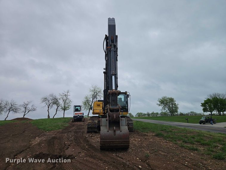 image for item EO7245 2013 John Deere 350G LC excavator