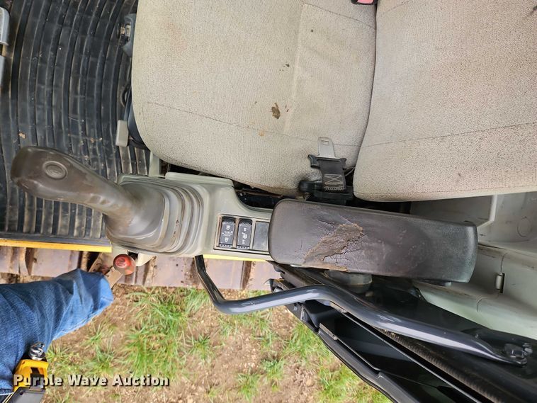 image for item EO7245 2013 John Deere 350G LC excavator
