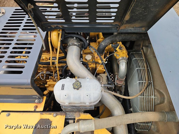 image for item EO7245 2013 John Deere 350G LC excavator