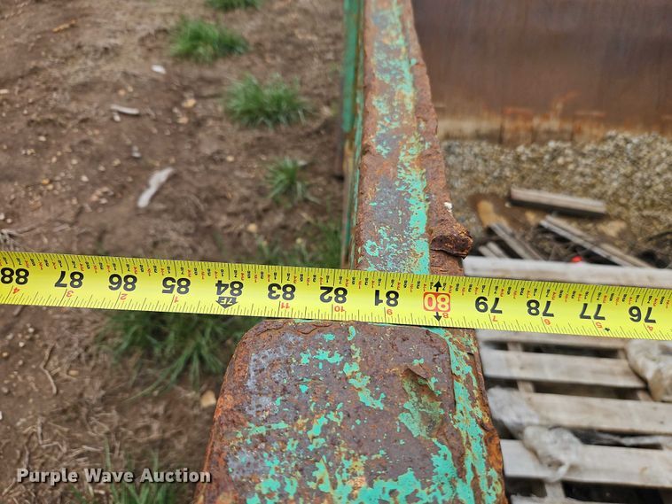 image for item EO7246 Rock bucket