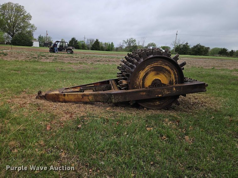 image for item EO7247 Sheepsfoot roller