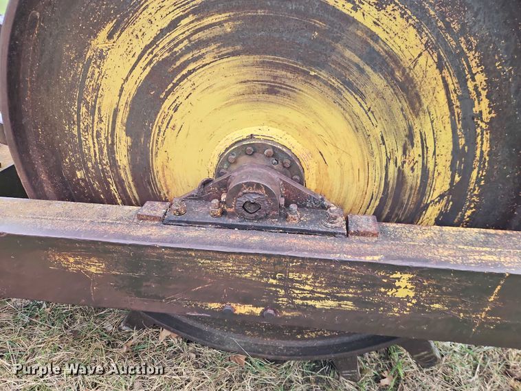 image for item EO7247 Sheepsfoot roller