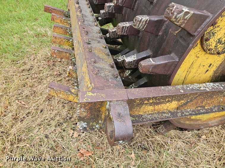 image for item EO7247 Sheepsfoot roller
