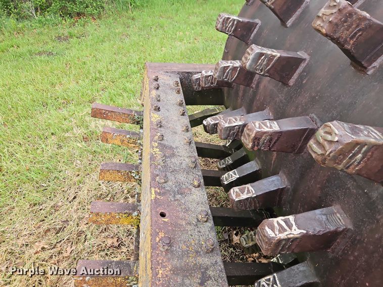 image for item EO7247 Sheepsfoot roller