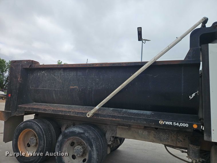 image for item EO7256 1998 Kenworth T600 dump truck
