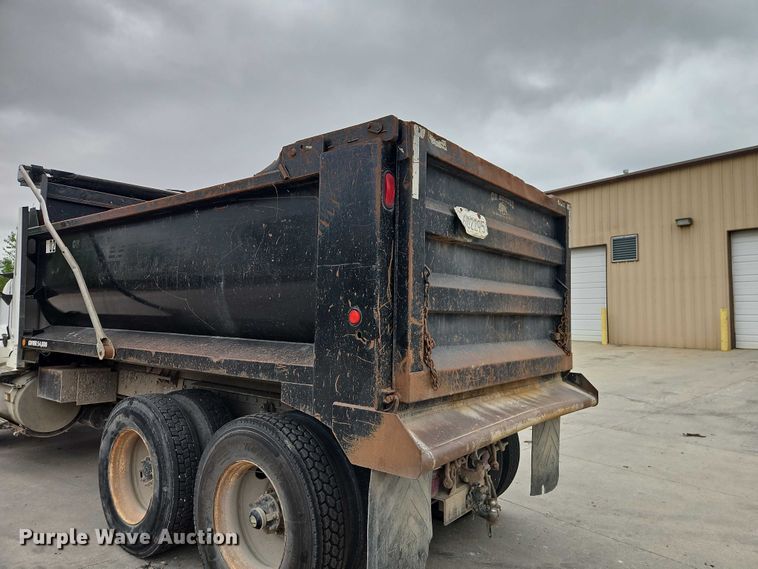image for item EO7256 1998 Kenworth T600 dump truck
