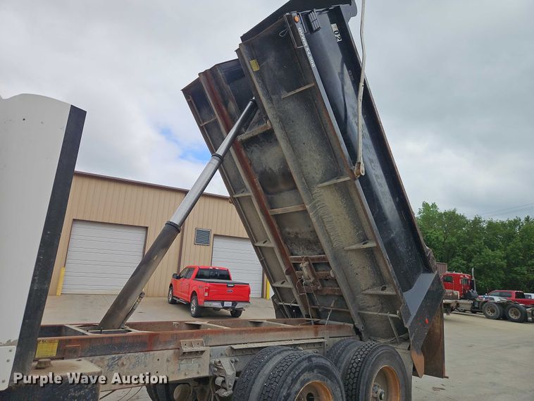 image for item EO7256 1998 Kenworth T600 dump truck
