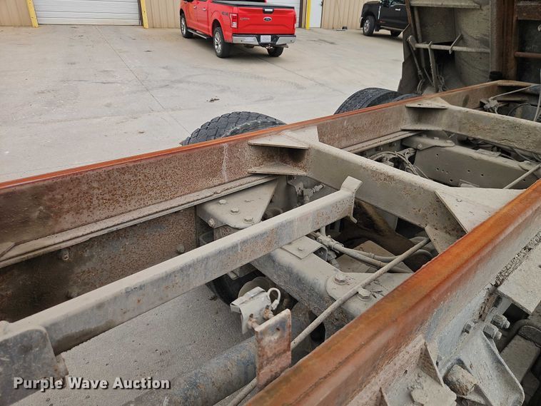 image for item EO7256 1998 Kenworth T600 dump truck