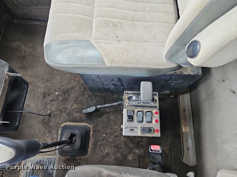 image for item EO7256 1998 Kenworth T600 dump truck