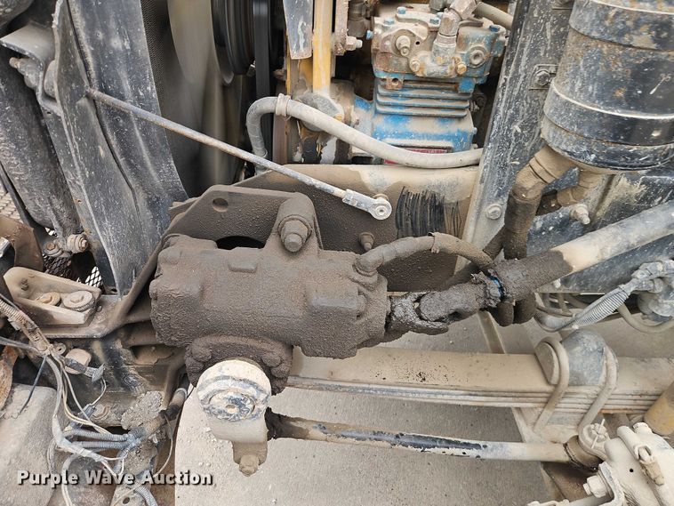 image for item EO7256 1998 Kenworth T600 dump truck