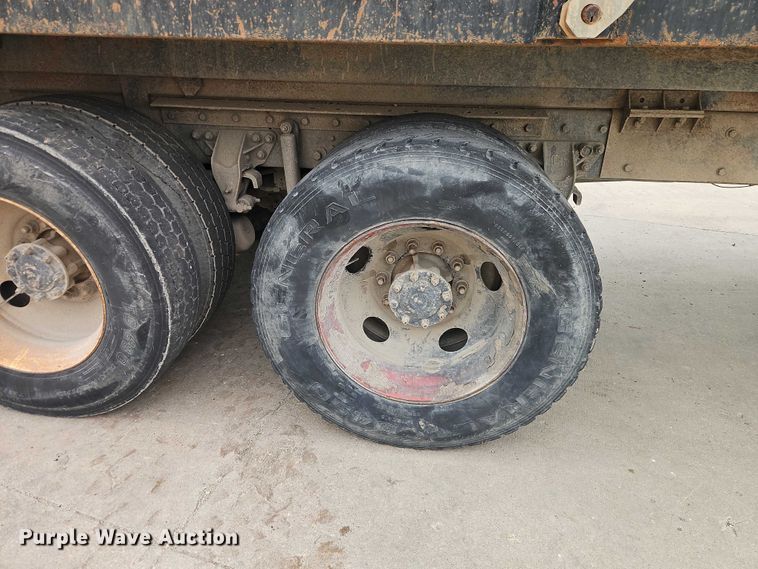 image for item EO7256 1998 Kenworth T600 dump truck