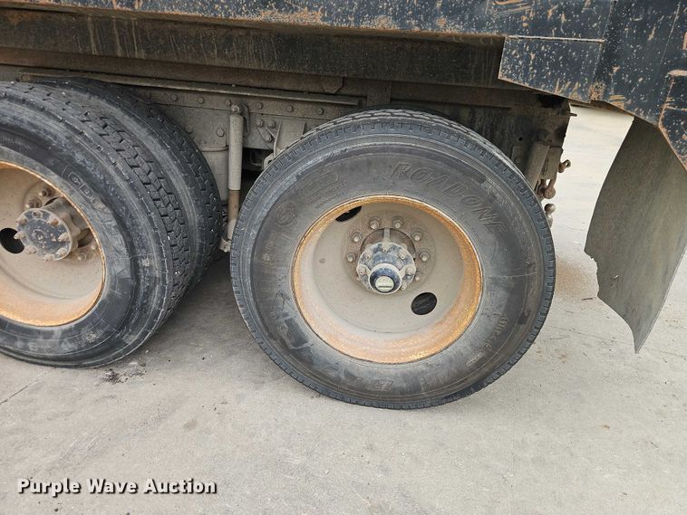 image for item EO7256 1998 Kenworth T600 dump truck