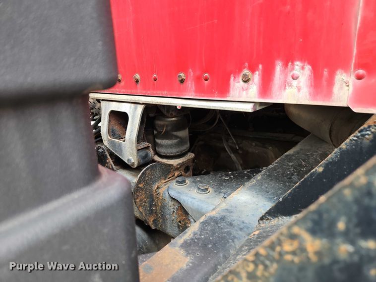 image for item EO7257 2001 Kenworth T800 semi truck