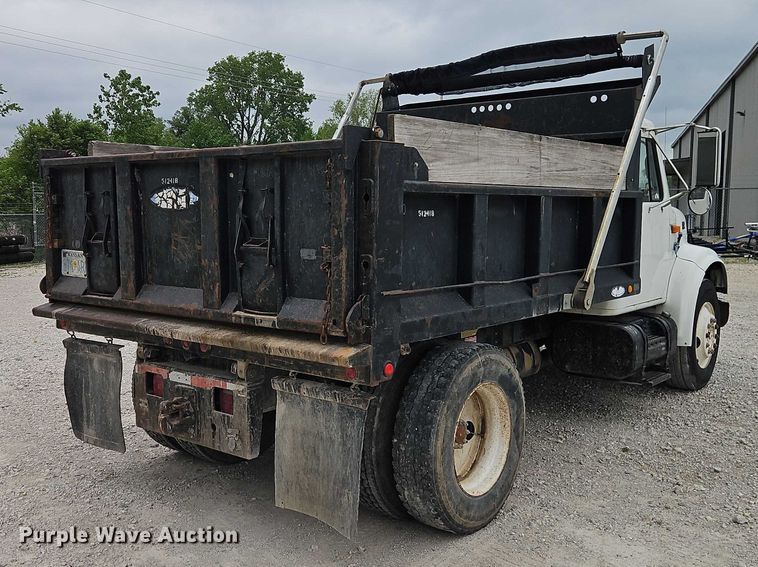 image for item EO7258 1997 International 4700 dump truck