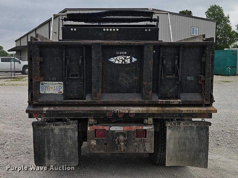 image for item EO7258 1997 International 4700 dump truck