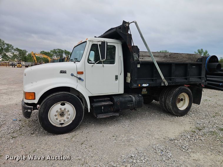 image for item EO7258 1997 International 4700 dump truck