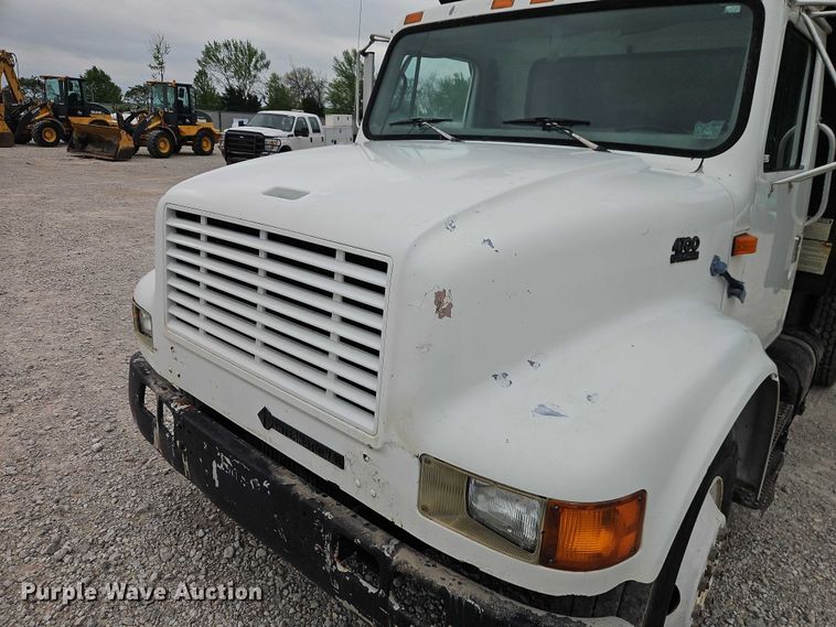 image for item EO7258 1997 International 4700 dump truck