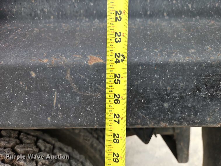image for item EO7258 1997 International 4700 dump truck