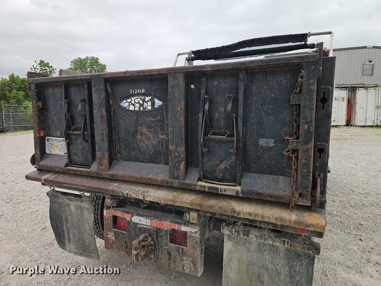 image for item EO7258 1997 International 4700 dump truck