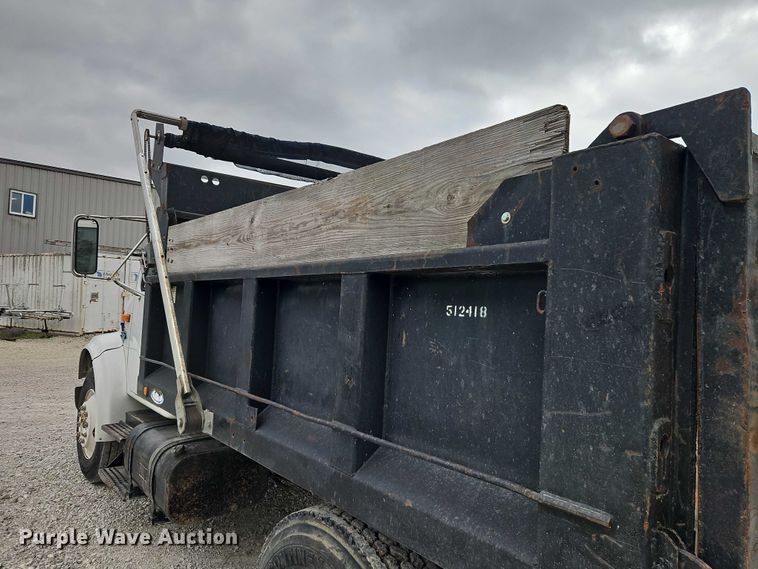 image for item EO7258 1997 International 4700 dump truck
