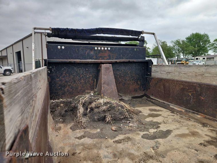 image for item EO7258 1997 International 4700 dump truck