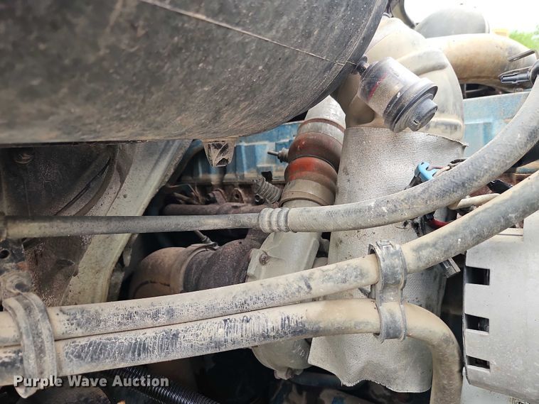 image for item EO7258 1997 International 4700 dump truck