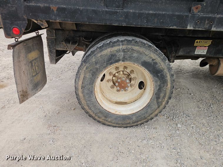 image for item EO7258 1997 International 4700 dump truck