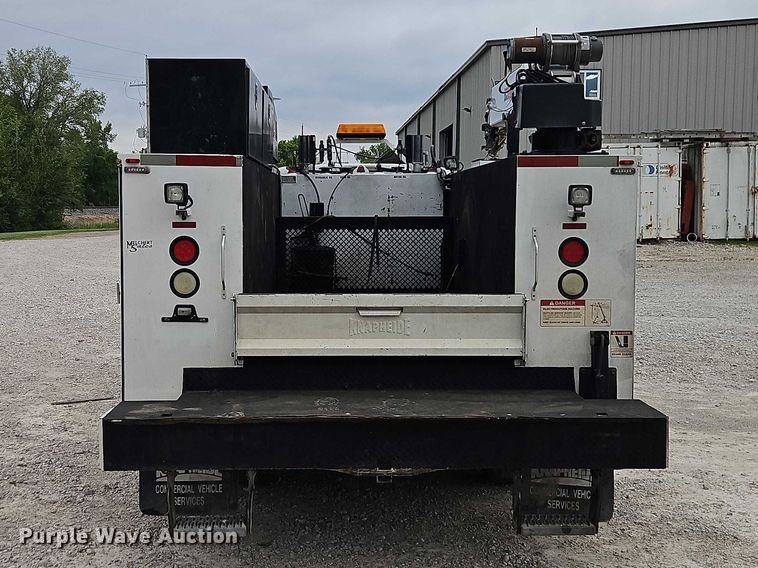 image for item EO7259 2012 Ford F550 Super Duty utility / service truck