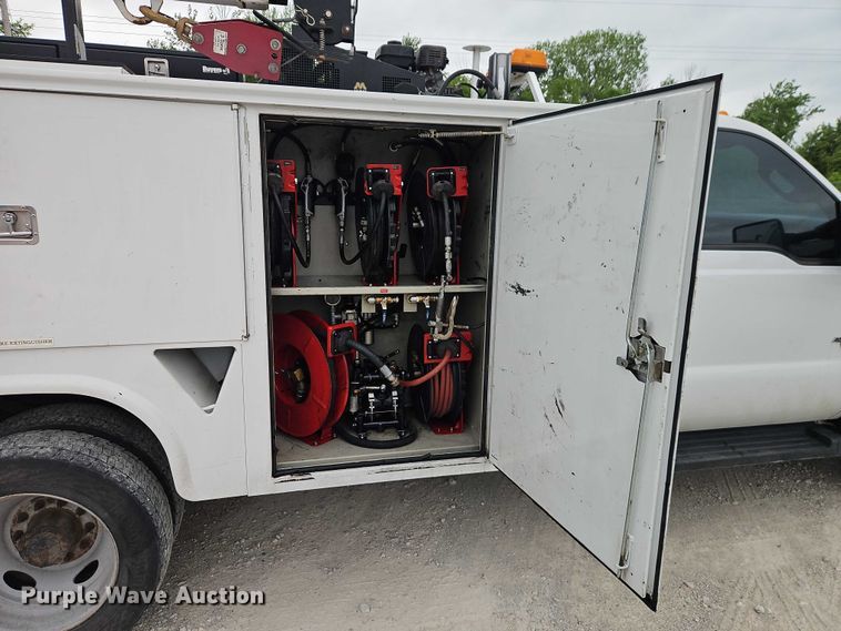 image for item EO7259 2012 Ford F550 Super Duty utility / service truck
