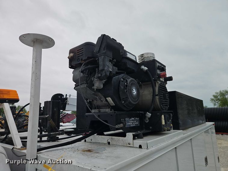 image for item EO7259 2012 Ford F550 Super Duty utility / service truck