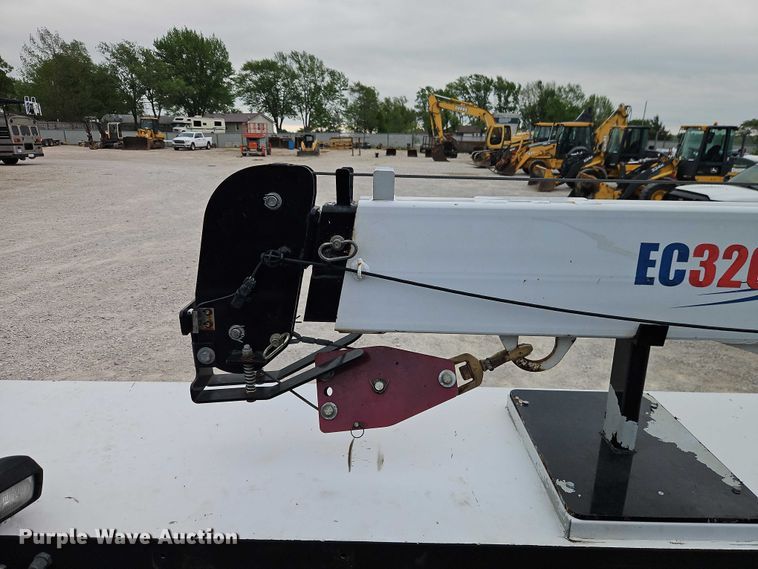 image for item EO7259 2012 Ford F550 Super Duty utility / service truck