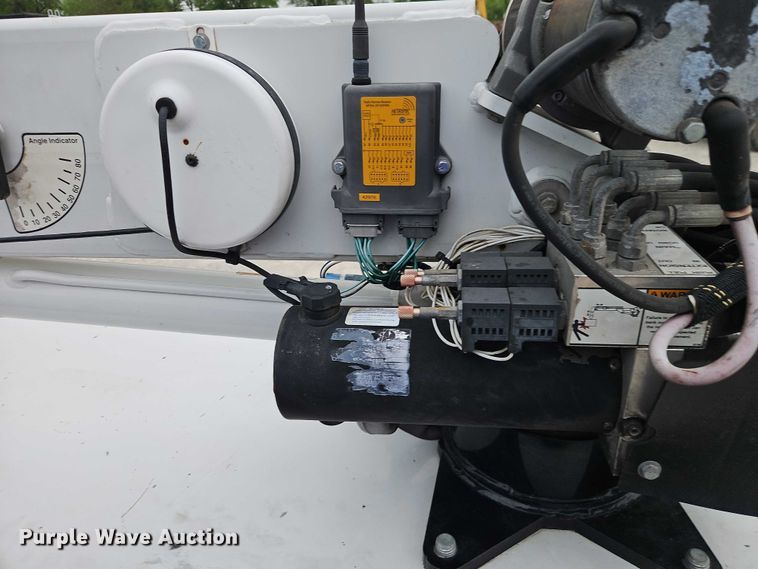 image for item EO7259 2012 Ford F550 Super Duty utility / service truck
