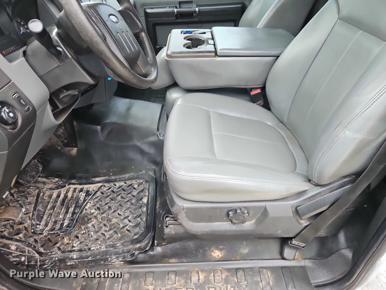 image for item EO7259 2012 Ford F550 Super Duty utility / service truck