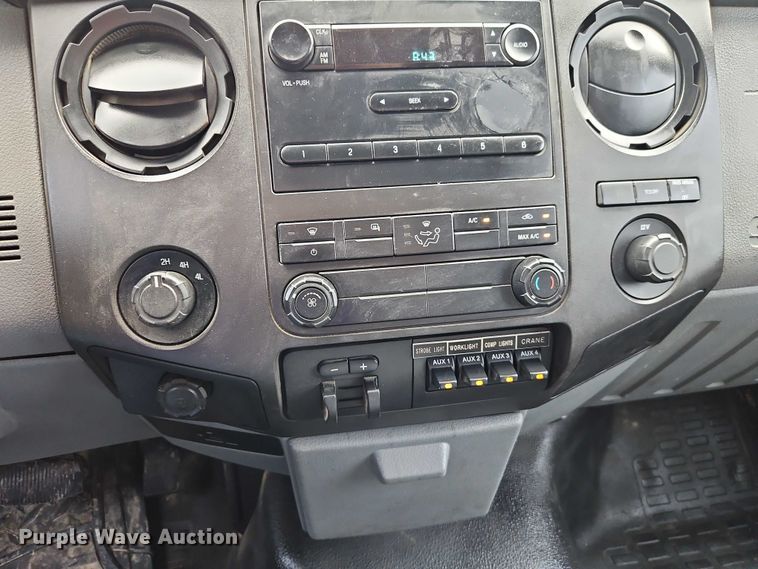 image for item EO7259 2012 Ford F550 Super Duty utility / service truck