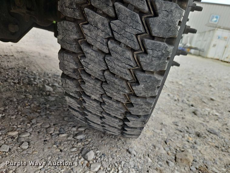 image for item EO7259 2012 Ford F550 Super Duty utility / service truck
