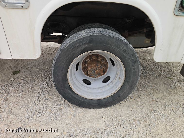 image for item EO7259 2012 Ford F550 Super Duty utility / service truck
