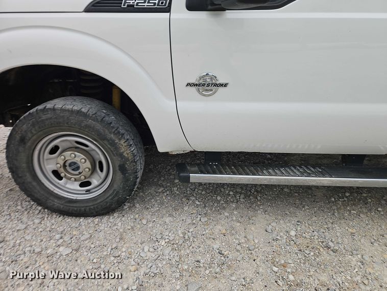 image for item EO7260 2014 Ford F250 Super Duty XL Crew Cab utility bed pickup truck