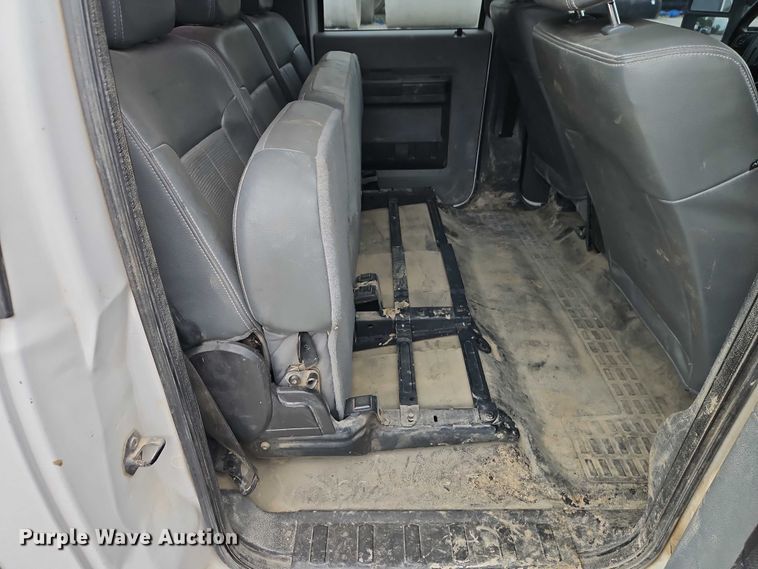 image for item EO7260 2014 Ford F250 Super Duty XL Crew Cab utility bed pickup truck