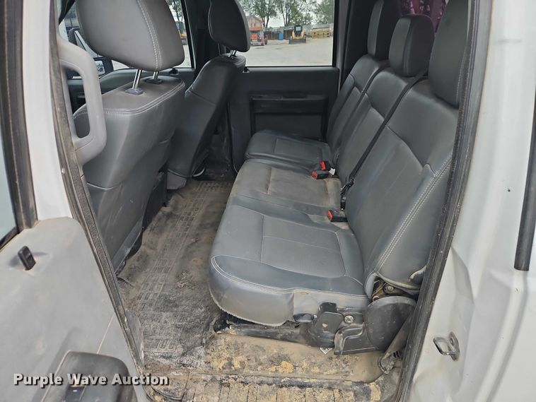 image for item EO7260 2014 Ford F250 Super Duty XL Crew Cab utility bed pickup truck